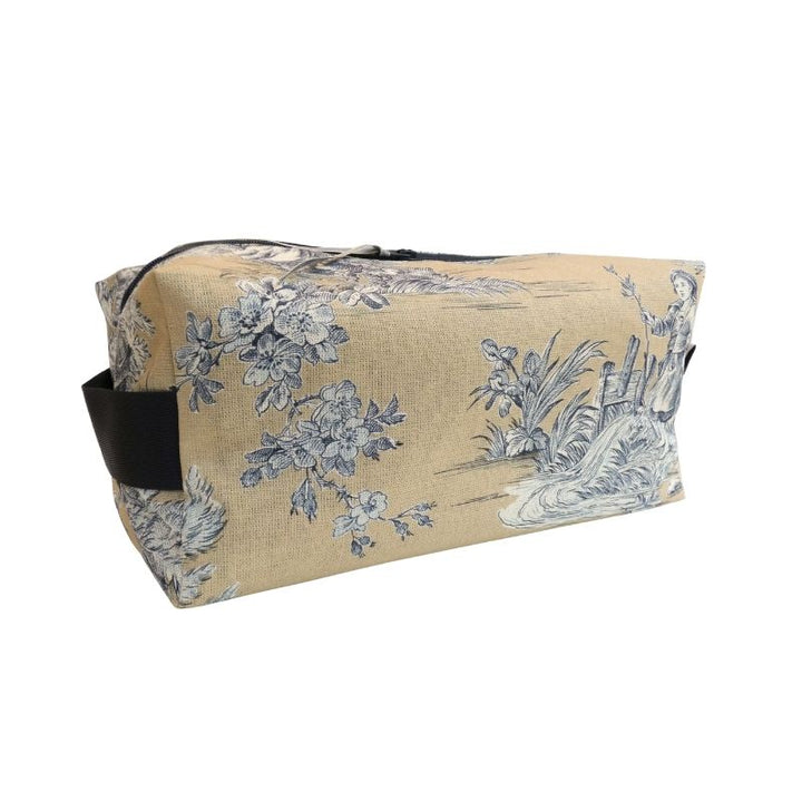 Trousse de Toilette Cube - Collection Toile de Jouy Pastorale Bleu fond Beige