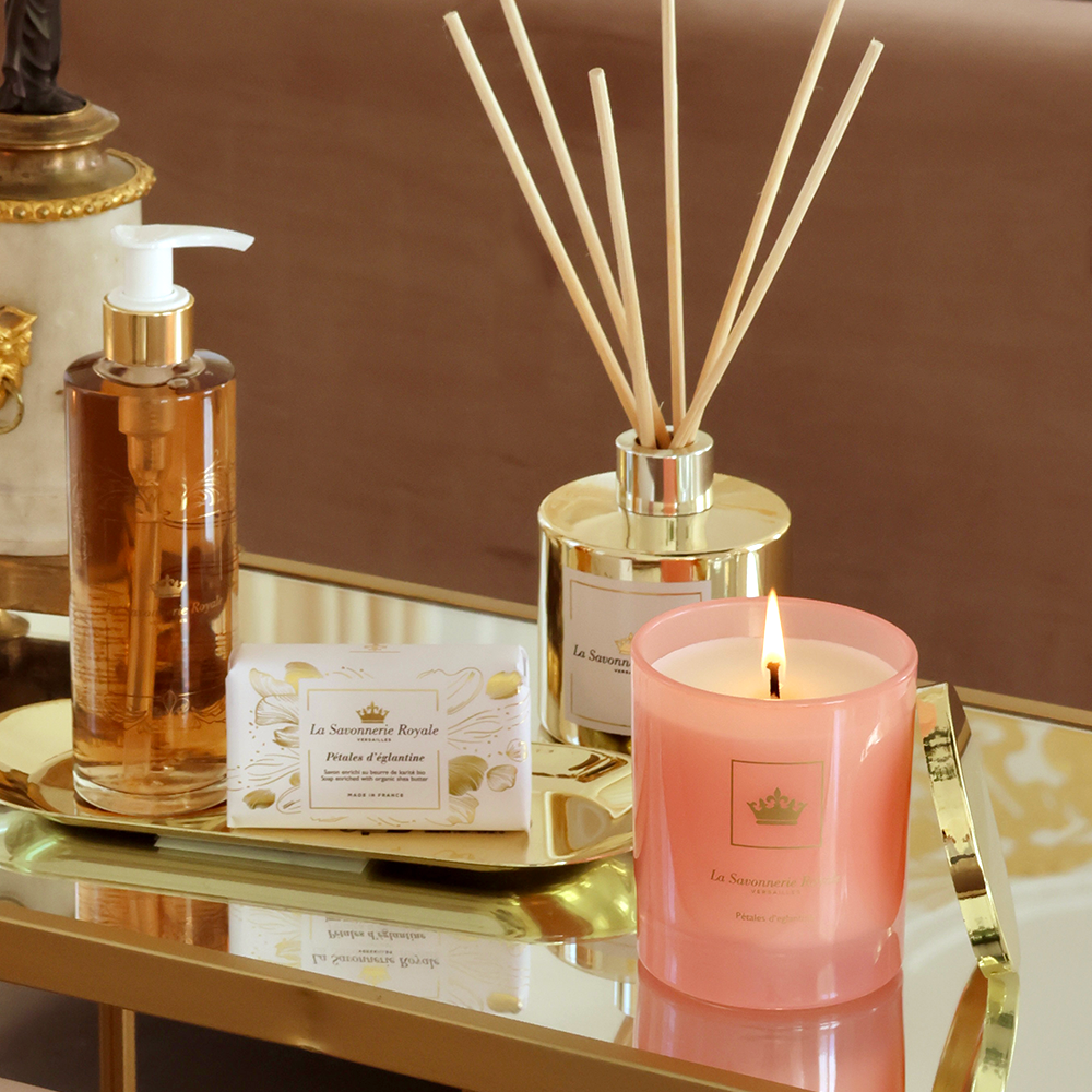 Bougie Pétales d'églantine - Collection Colorée