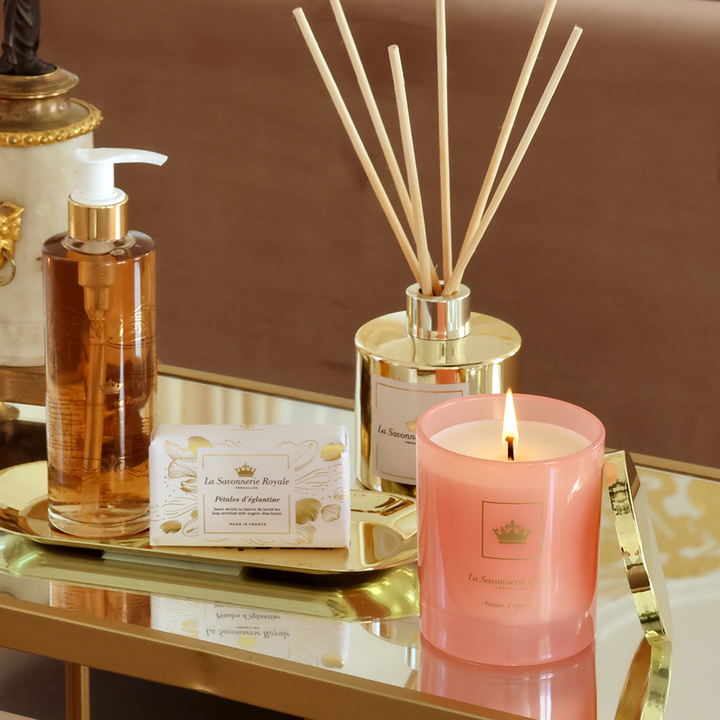 Bougie Pétales d'églantine - Collection Colorée