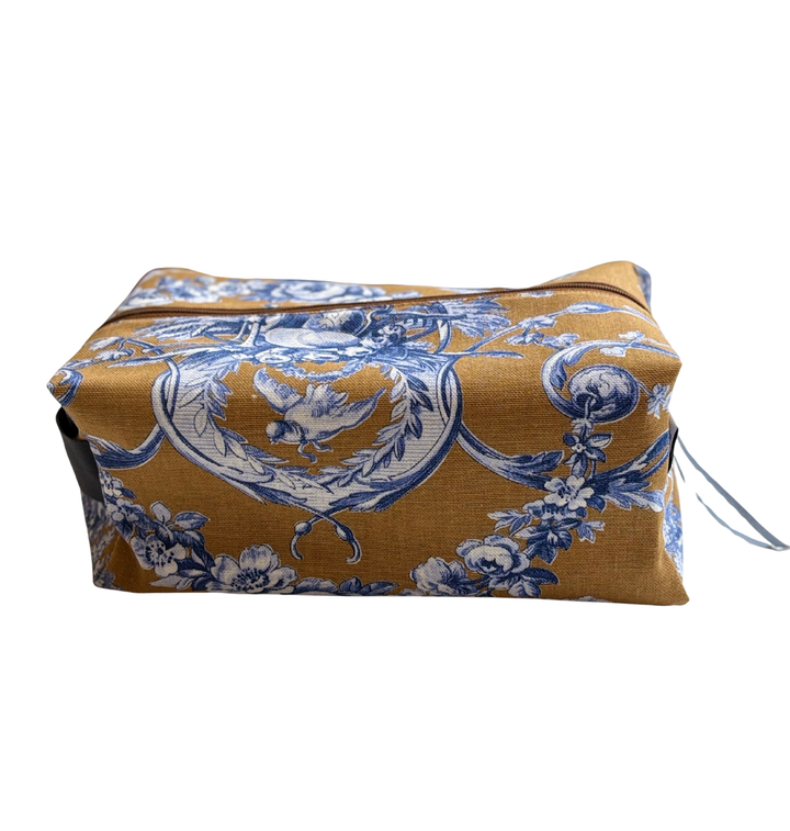 Trousse de Toilette Cube - Toile de Jouy Ludivine Bleu Camel