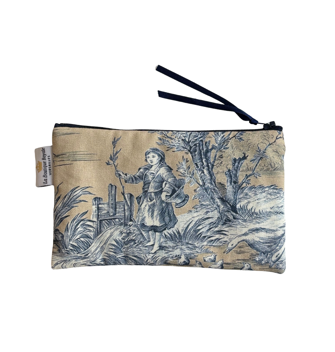 Trousse matelassée - Toile de Jouy Pastorale Bleu fond beige